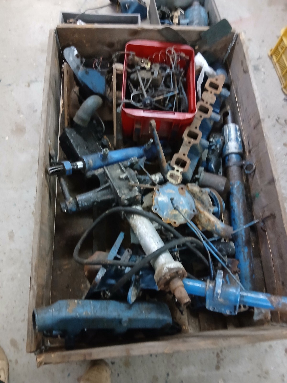 PARTIJ FORD TRACTOR ONDERDELEN OLDTIMER TREKKER, Ophalen