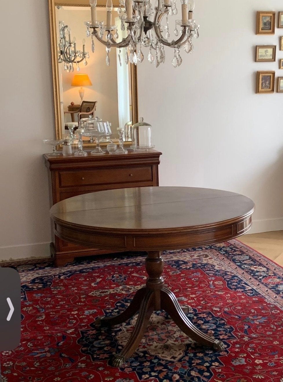 Antieke ronde eettafel met voetstuk, Ophalen