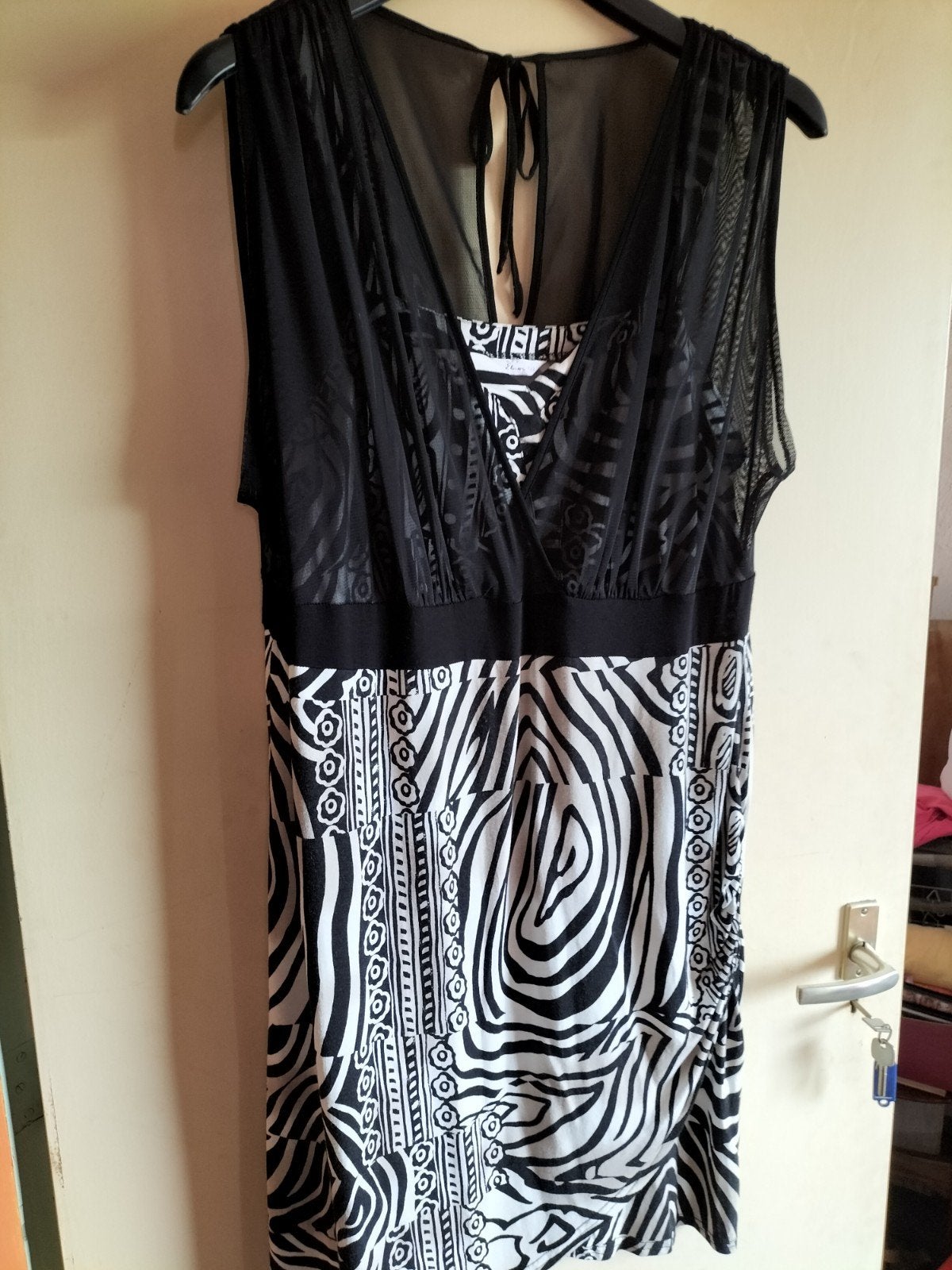 Leuke zomerse zwart wit jurk met kant, Kleding | Dames, Ophalen of Verzenden, Zo goed als nieuw, Wit