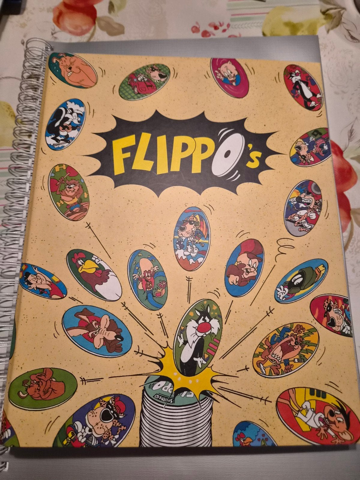 Grote verzameling Flippo's in 2 mappen, Verzamelen, Flippo's, Ophalen of Verzenden, Looney Tunes, Verzameling, Met verzamelmap(pen)
