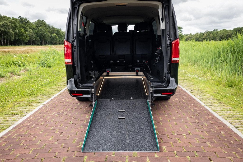 Mercedes-Benz EQV 300 L3 90 kWh Rolstoel vervoer rolstoelbus, Auto's, Stof, Gebruikt, Overige modellen, 90 kWh