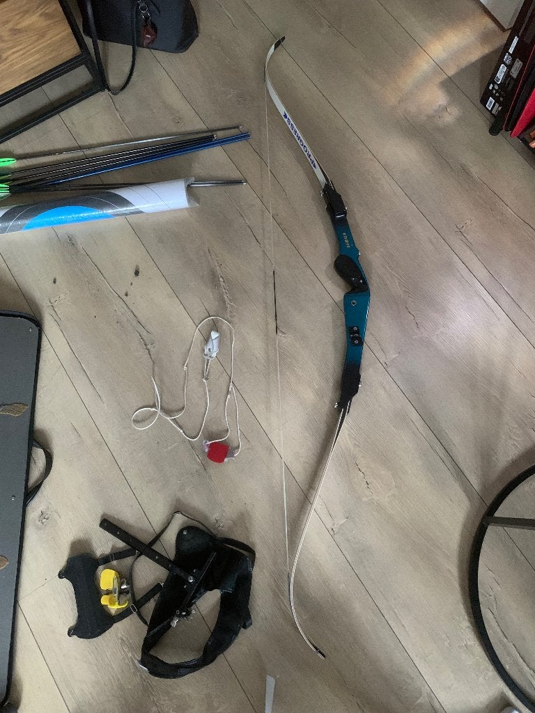 Recurveboog set met pijlen en bescherming, Ophalen, Gebruikt, Recurveboog