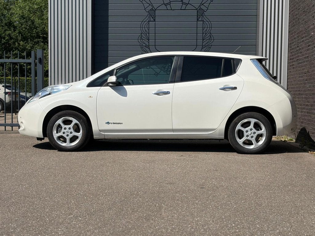 Nissan LEAF Acenta 24 kWh Automaat|Sensor|Ecc, Auto's, Stof, Gebruikt, 199 km, Origineel Nederlands