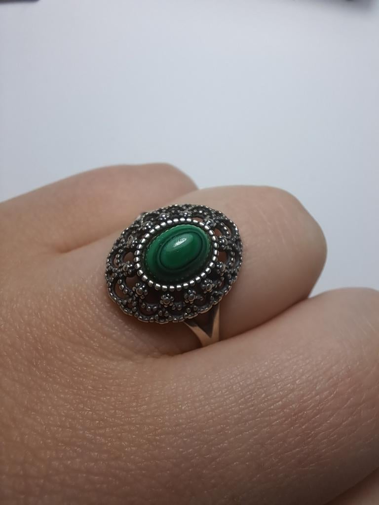 Zilveren ring met malachiet steen, Gebruikt, Ophalen of Verzenden, 17 tot 18, Met edelsteen