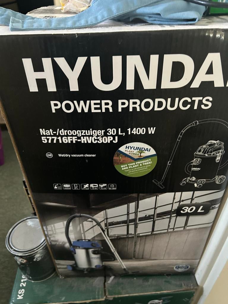 Hyundai Nat-/Droogzuiger 30L, 1400W - Nieuw in doos, Witgoed en Apparatuur, Stofzuigers, Ophalen, Nieuw, Waterstofzuiger, Reservoir