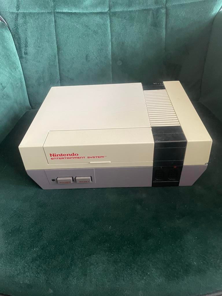 Nintendo NES te koop – Retro klassieker!, Spelcomputers en Games, Spelcomputers | Nintendo NES, Ophalen of Verzenden, Zo goed als nieuw