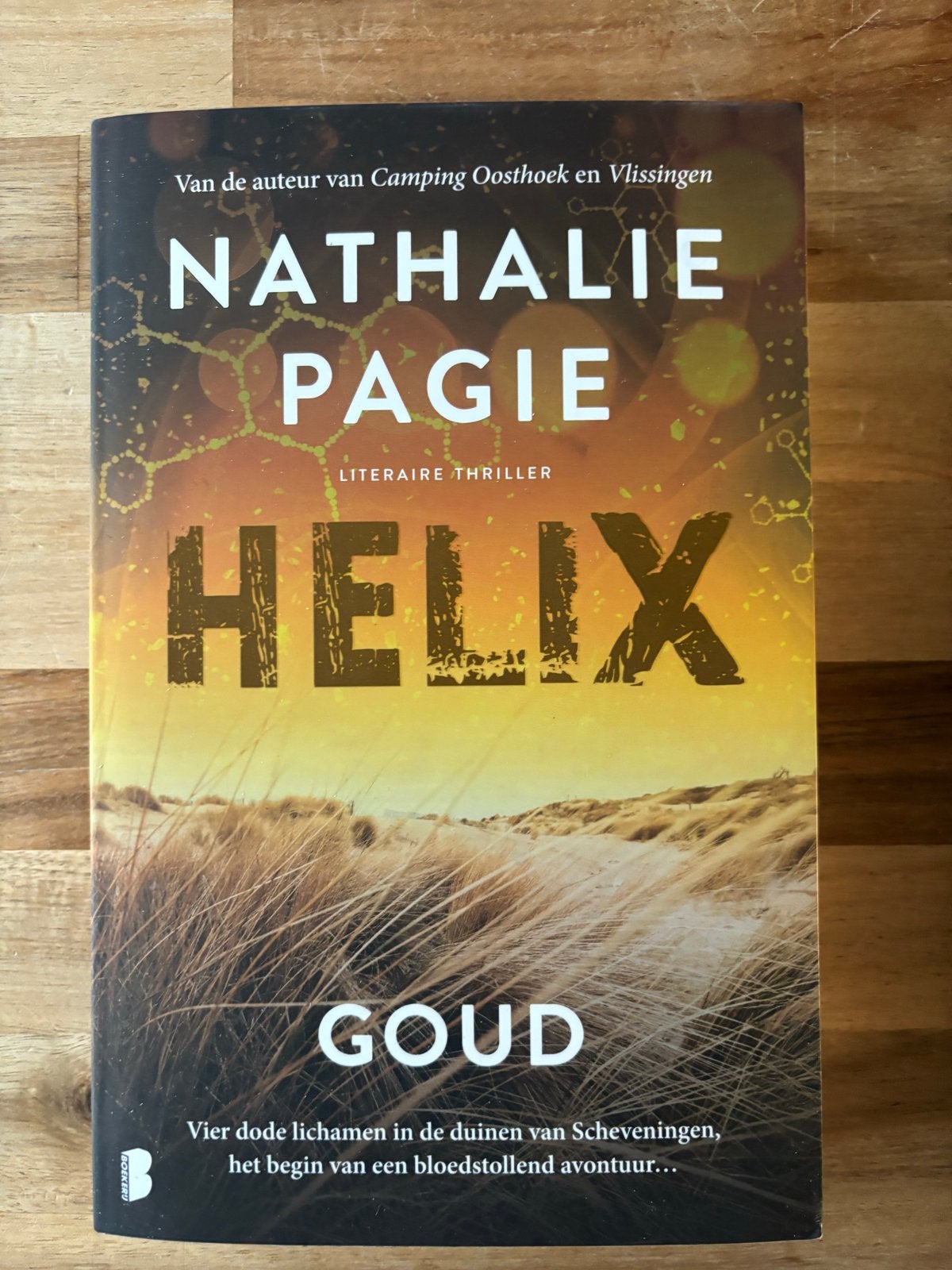 Nathalie Pagie - Helix Goud (Literaire Thriller), Ophalen of Verzenden, Zo goed als nieuw