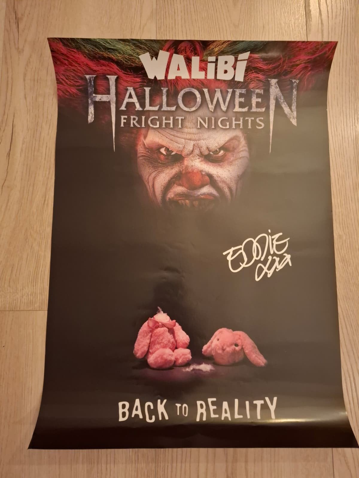 Walibi Halloween Fright Nights Eddie poster gesigneerd, Rechthoekig Staand, Ophalen of Verzenden, Zo goed als nieuw, A1 t/m A3