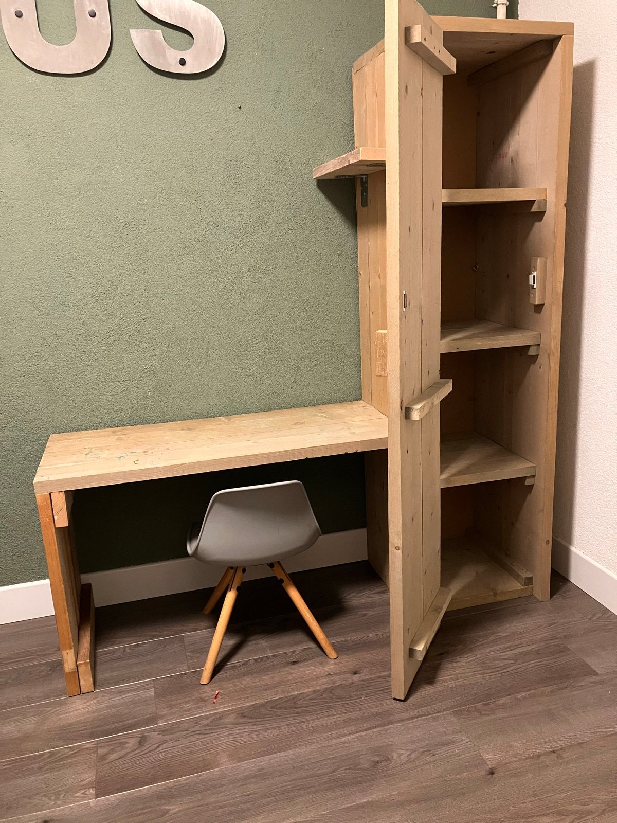 Steigerhouten speeltafel met kast, Ophalen, Gebruikt