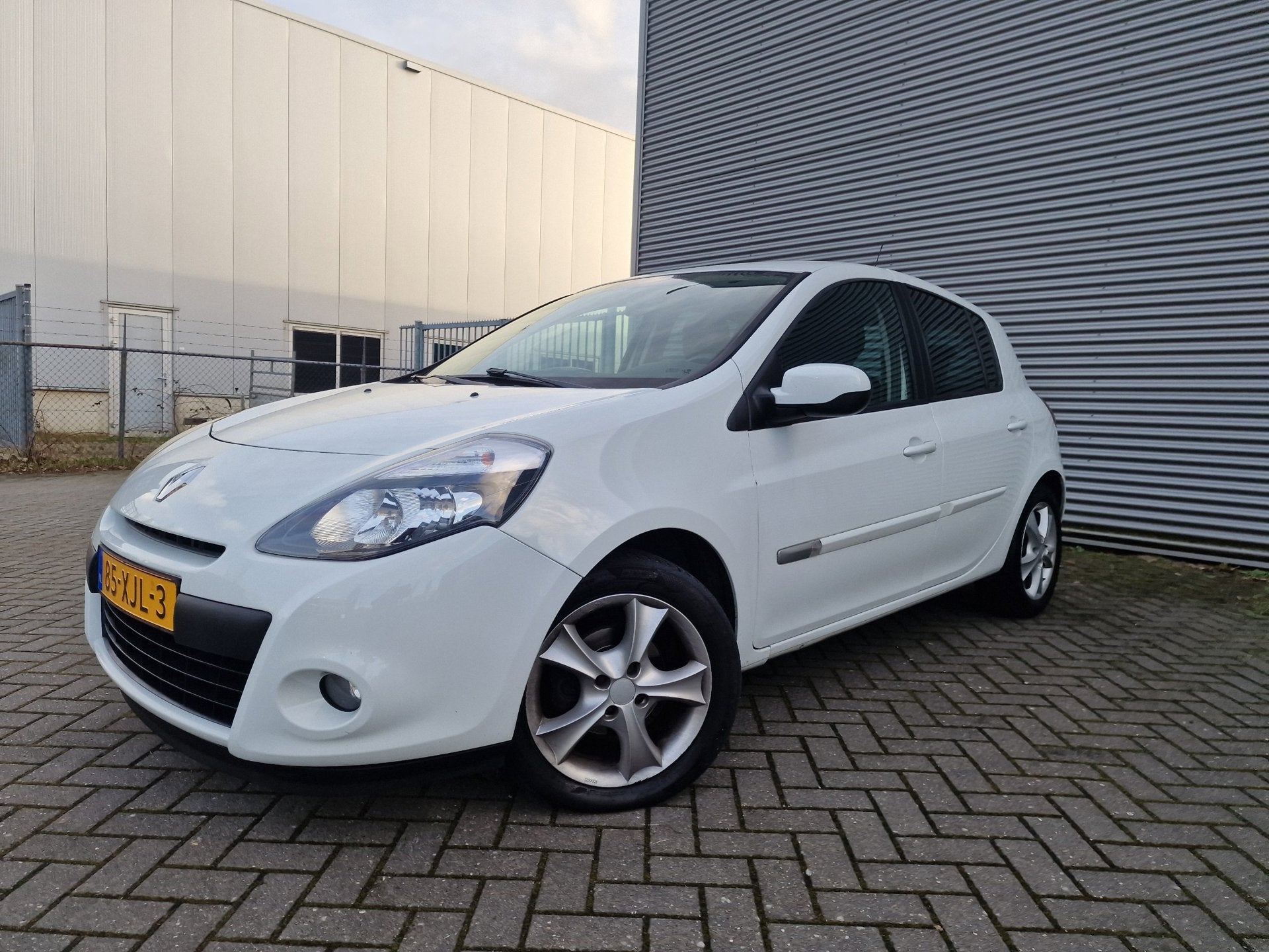 Renault Clio 1.5 dCi Collection PSENSOR CRUISE 2 X SLEUTELS, Voorwielaandrijving, Euro 5, 535 kg, Gebruikt