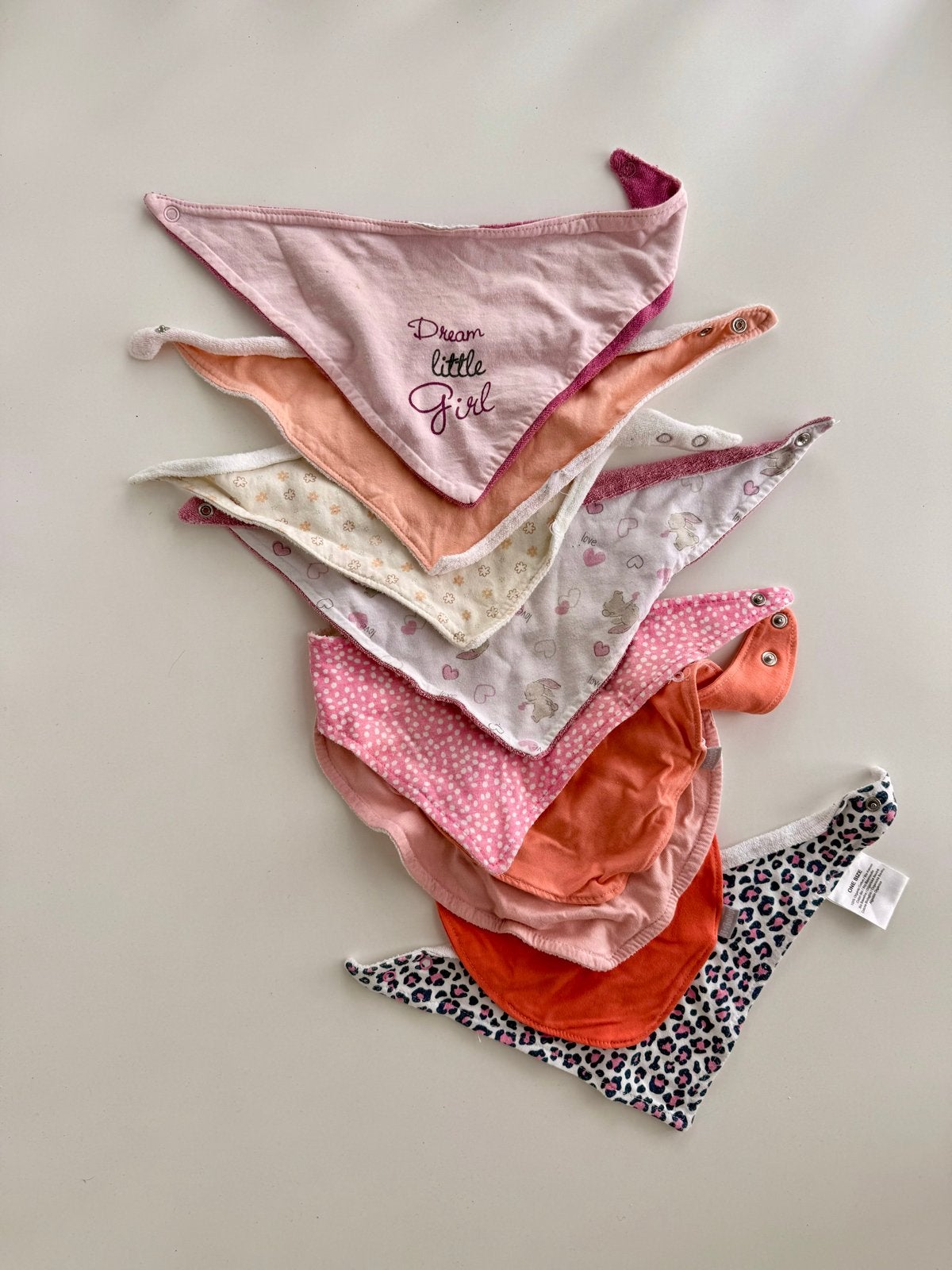 9 Spuugdoekjes / Bandana slabbers baby meisje, Ophalen, Gebruikt