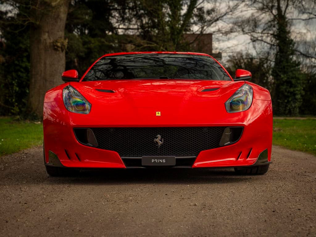 Ferrari F12 6.3 TDF HELE | First owner | Rosso Scuderia, Auto's, Ferrari, Automaat, Achterwielaandrijving, 12 cilinders, 1415 kg