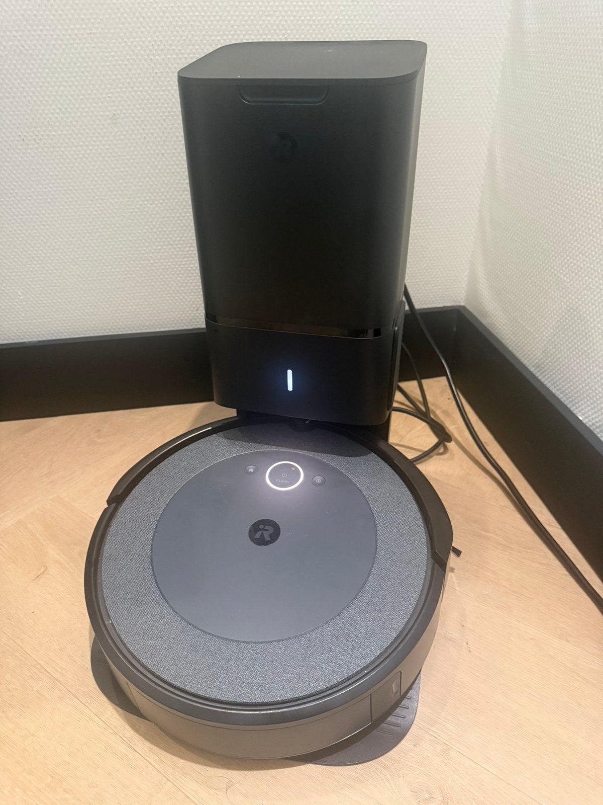 iRobot Roomba i3+ robotstofzuiger – zo goed als nieuw, Ophalen of Verzenden, Zo goed als nieuw, Robotstofzuiger