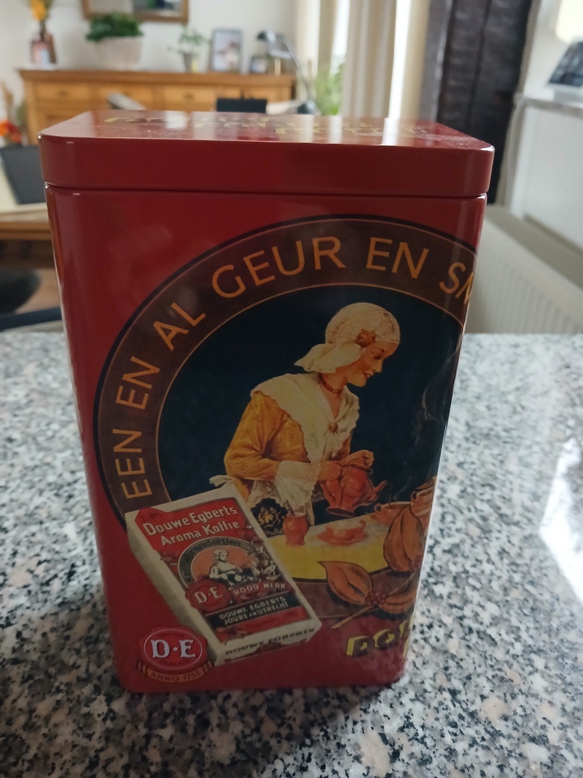 Douwe Egberts blik, Ophalen, Gebruikt