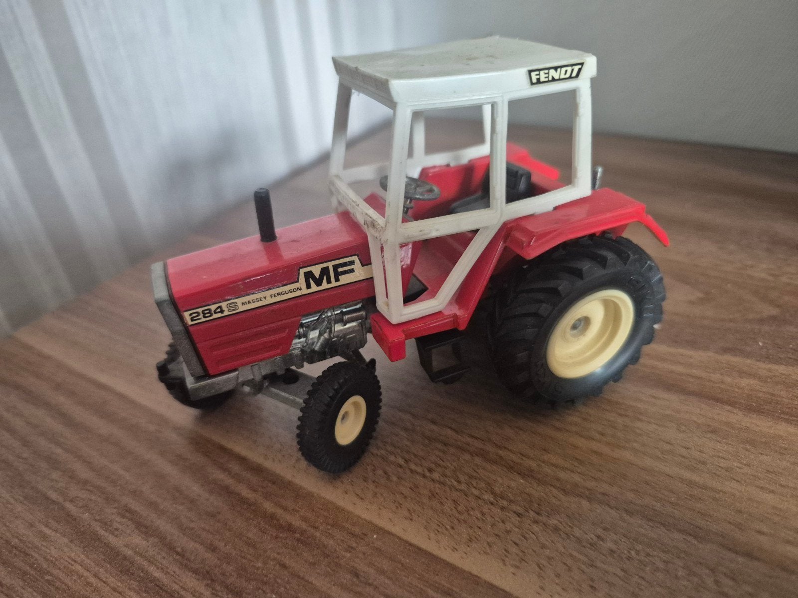 Siku Massey Ferguson 284S Fendt Tractor Model, Gebruikt, 1:50 of kleiner, Overige typen, Ophalen