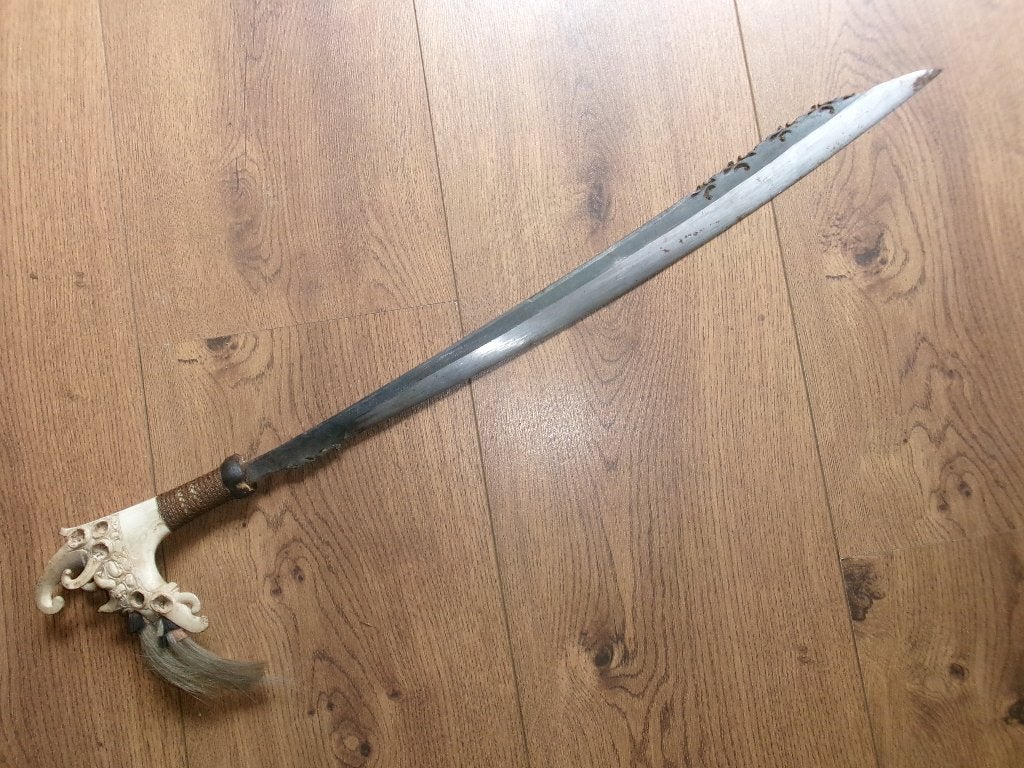 Apart koppensnellerszwaard  //No keris /kris, Indonesië, Ophalen of Verzenden, Wapen, Versierd