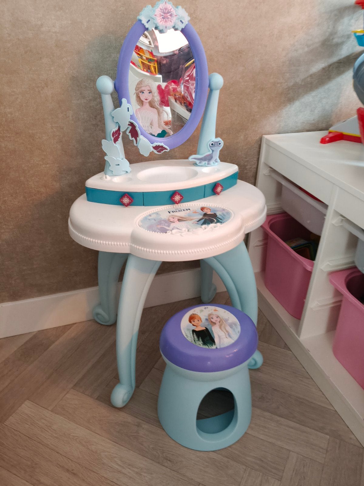 Kaptafel frozen, Ophalen