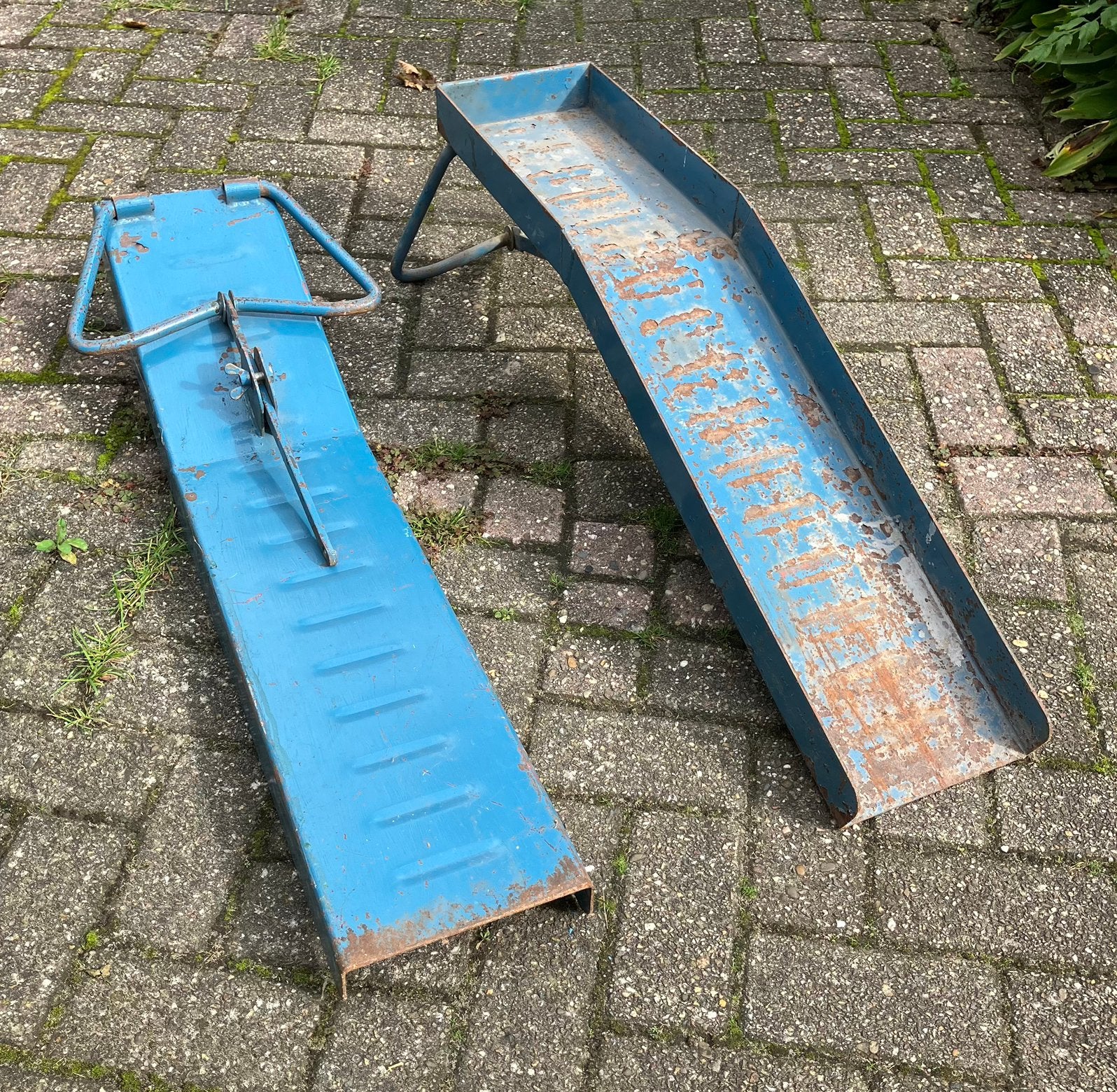 Oprijbokken/babybrug auto, Ophalen