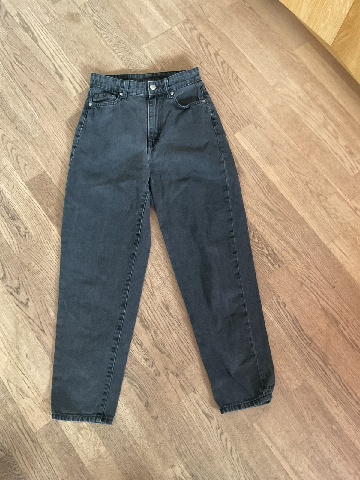Denim grijs/zwart maat 34 LOOSE mam Jeans, Ophalen of Verzenden, Gedragen, Grijs, W27 (confectie 34) of kleiner