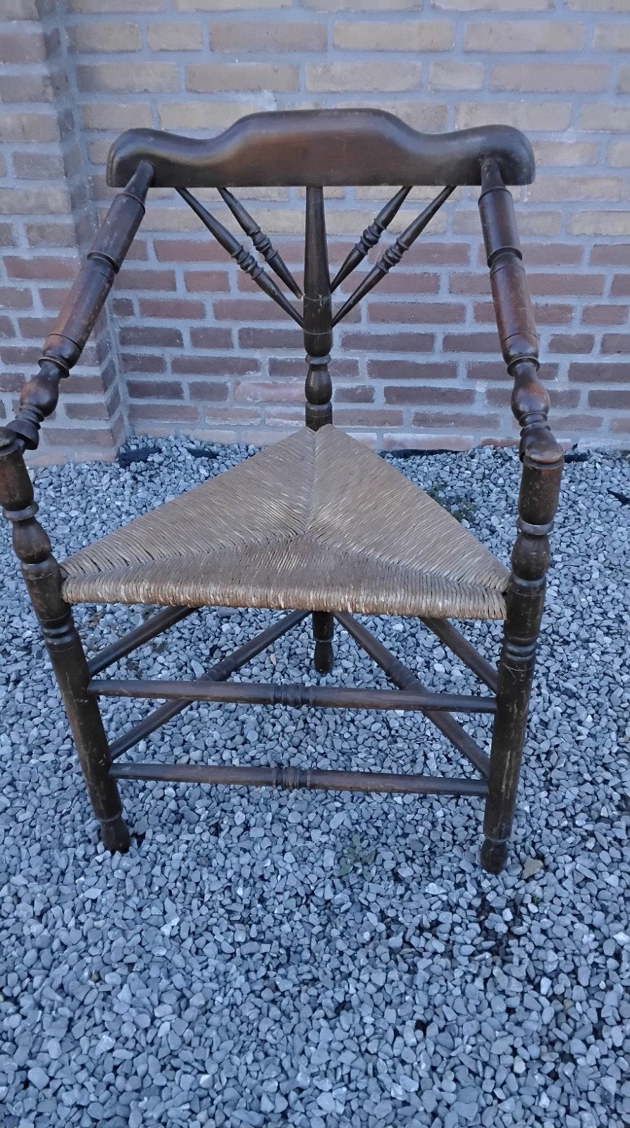 antieke houten hoekstoel, Ophalen