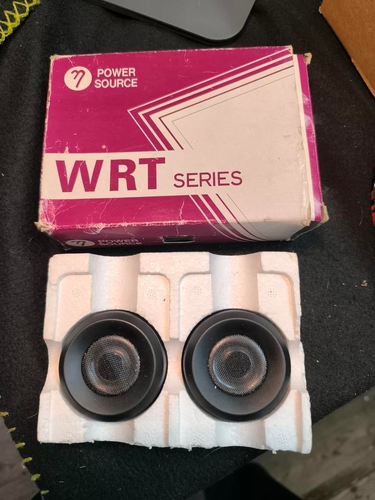 2 Power Source mini speakers - Nieuw in doos, Overige merken, Nieuw, Ophalen of Verzenden, Minder dan 60 watt