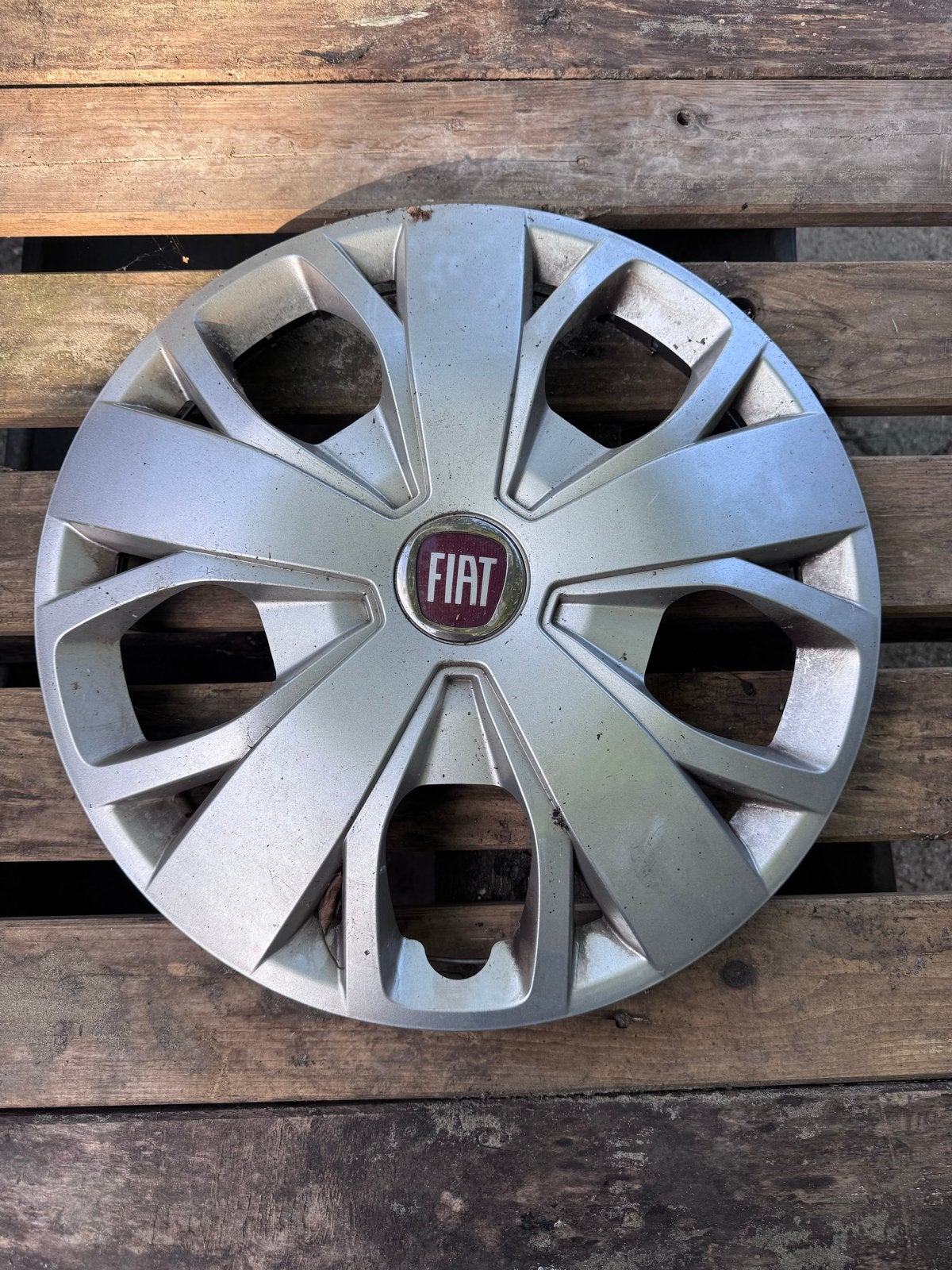 4 Fiat wieldoppen 16 inch, Ophalen, Gebruikt