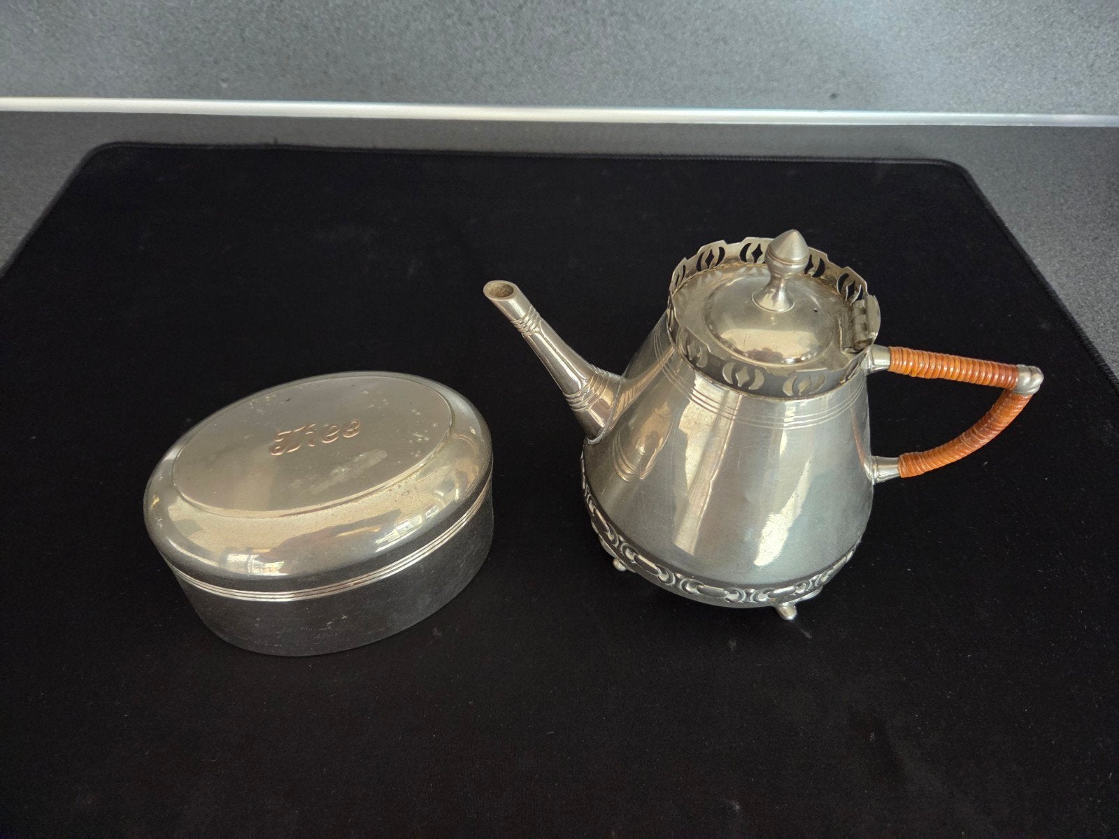 oud theedoos kannetje, Ophalen