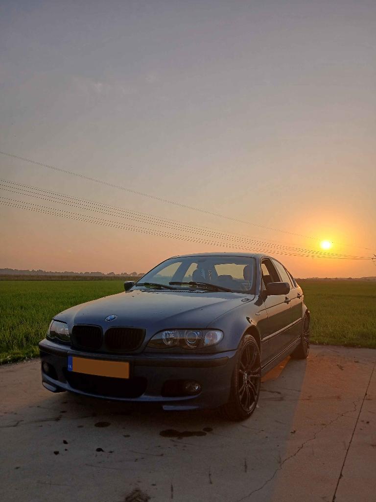 BMW E46 325i in onderdelen, Gebruikt, Ophalen of Verzenden, Bumper, BMW