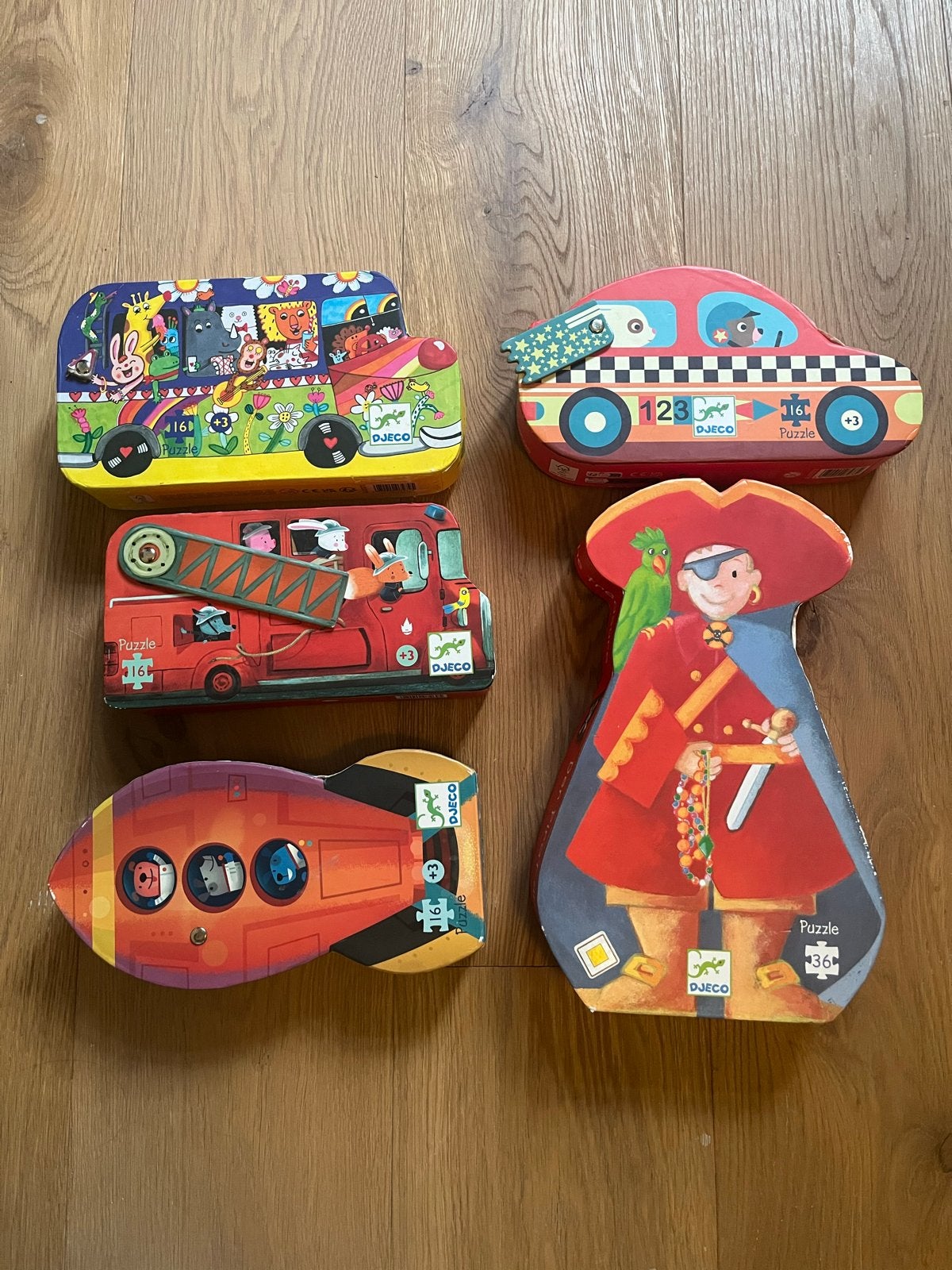 5 x Puzzels: Bus, Brandweerwagen, Auto, Raket en Piraat, Ophalen of Verzenden, 10 tot 50 stukjes, Gebruikt, 2 tot 4 jaar