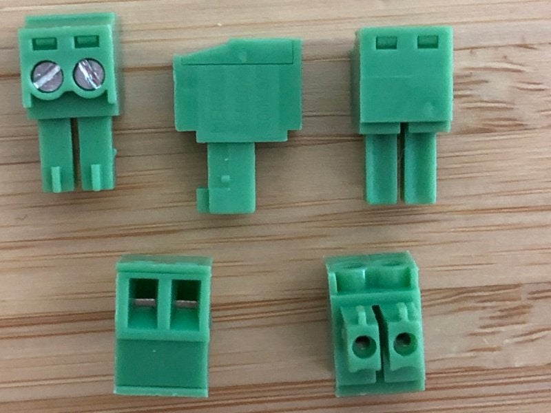 Nieuwe aansluit-stekkers voor Fleischmann of Roco z21 of Z21, Ophalen, Transformator of Voeding, Gelijkstroom, Nieuw