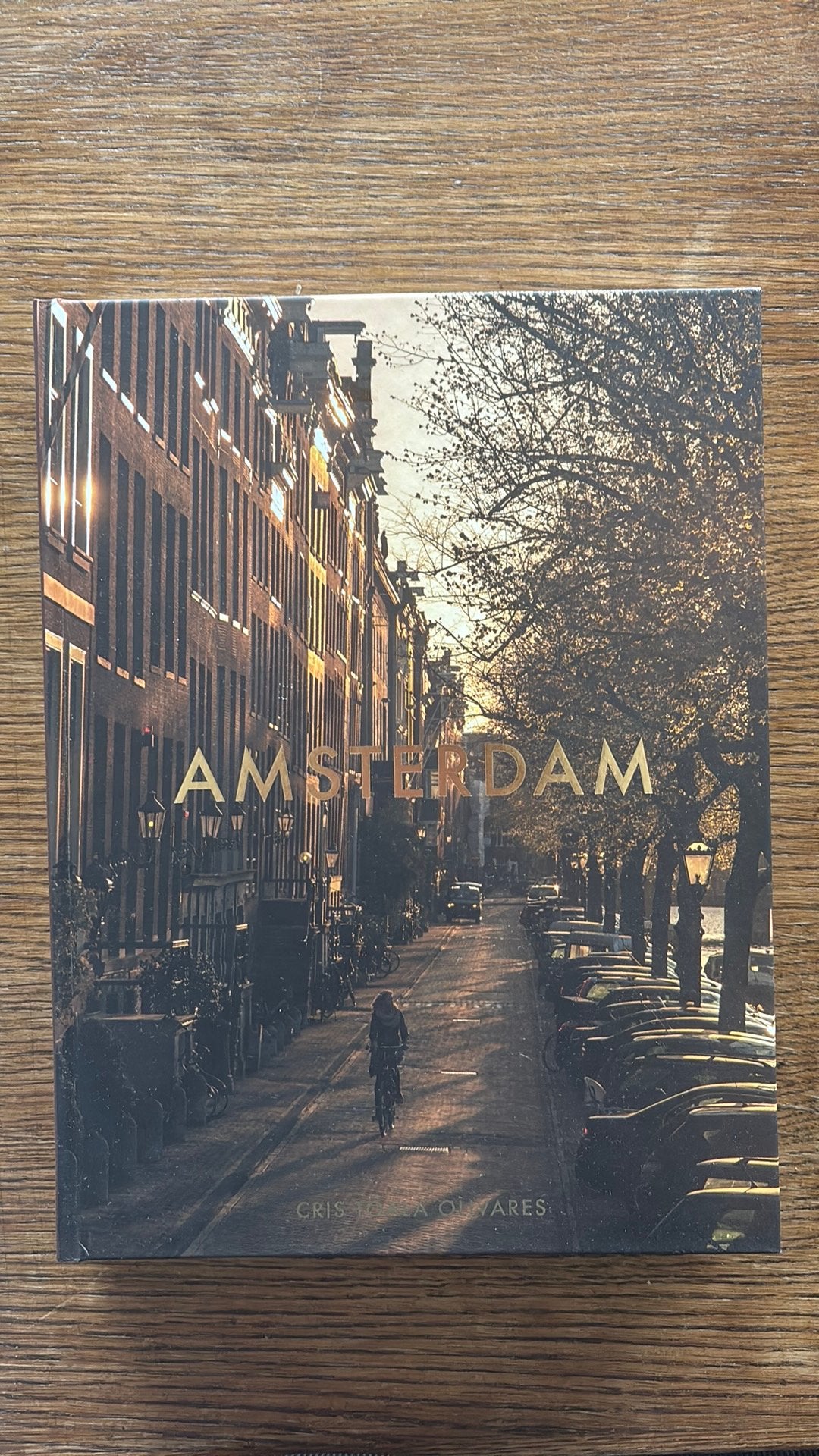 Cris Toala Olivares - Amsterdam, Fotografen, Ophalen of Verzenden, Zo goed als nieuw, Cris Toala Olivares