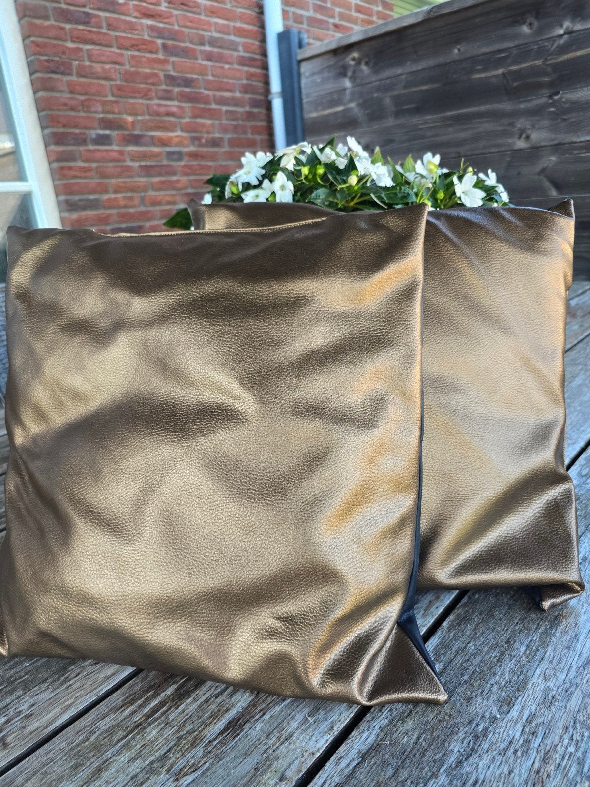 2 bronzen buitenkussens, Huis en Inrichting, Woonaccessoires | Kussens, Gebruikt, Bruin, Vierkant, Ophalen of Verzenden
