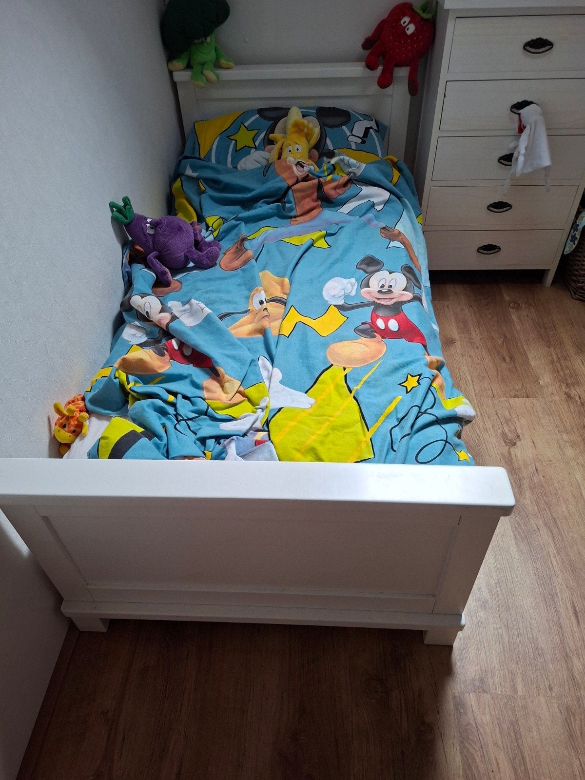 Wit kinderbed met lattenbodem, Kinderen en Baby's, Gebruikt, 70 tot 85 cm, 140 tot 160 cm, Ophalen