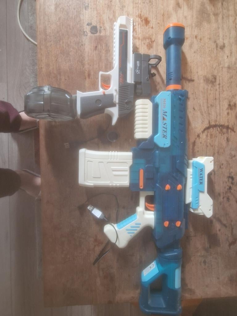 Elektrische Waterpistool machine geweer. En hand geweer, Ophalen, Gebruikt