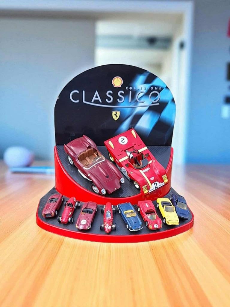 Complete Ferrari Shell Classico auto collectie met display., Hobby en Vrije tijd, Ophalen, Auto, ., Zo goed als nieuw