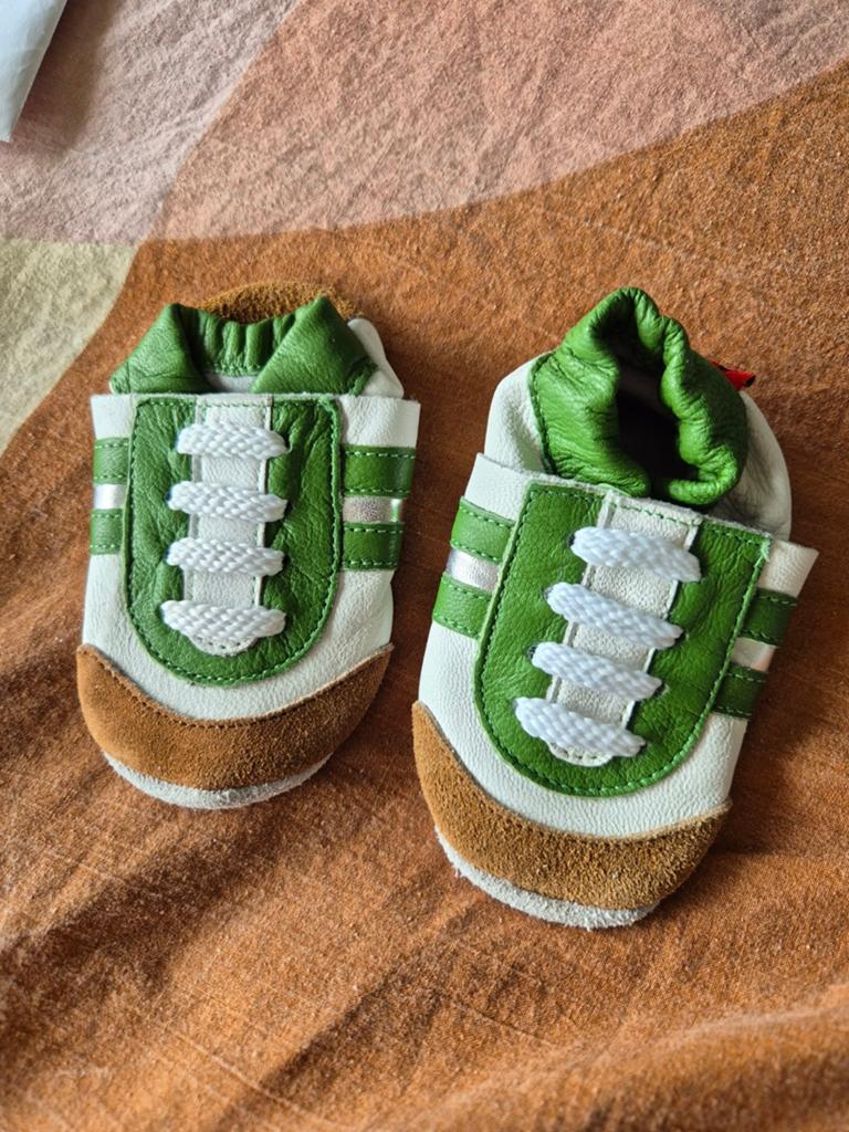 Nieuwe Aapie babyslofjes maat M, Kinderen en Baby's, Babykleding | Schoentjes en Sokjes, Slofjes, Aapie, Jongetje of Meisje, Nieuw