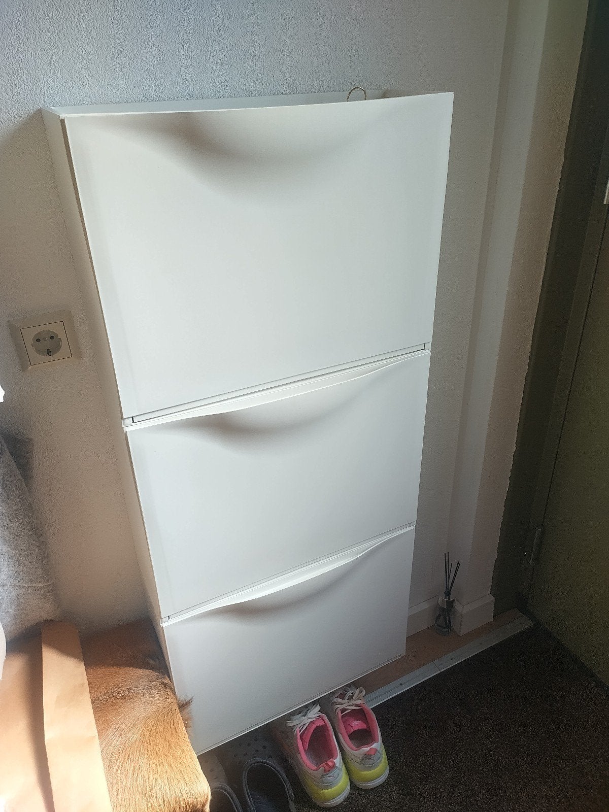 Witte schoenenkast met 3 vakken Ikea, Huis en Inrichting, Kasten | Schoenenkasten, Ophalen, Gebruikt, Modern, functioneel