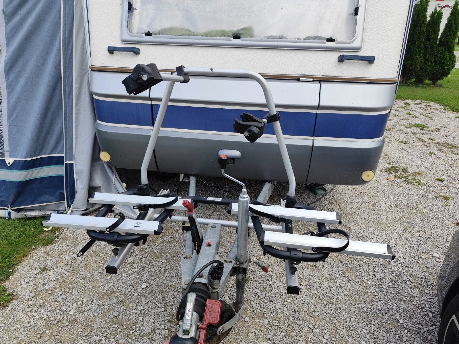 Enduro fietsendrager carava voor 2 fietsen, Ophalen, Zo goed als nieuw