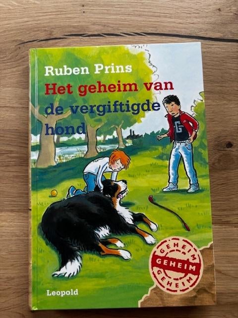 Het geheim van de vergiftigde hond, Boeken, Ophalen of Verzenden, Gelezen, Ruben Prins, Fictie algemeen