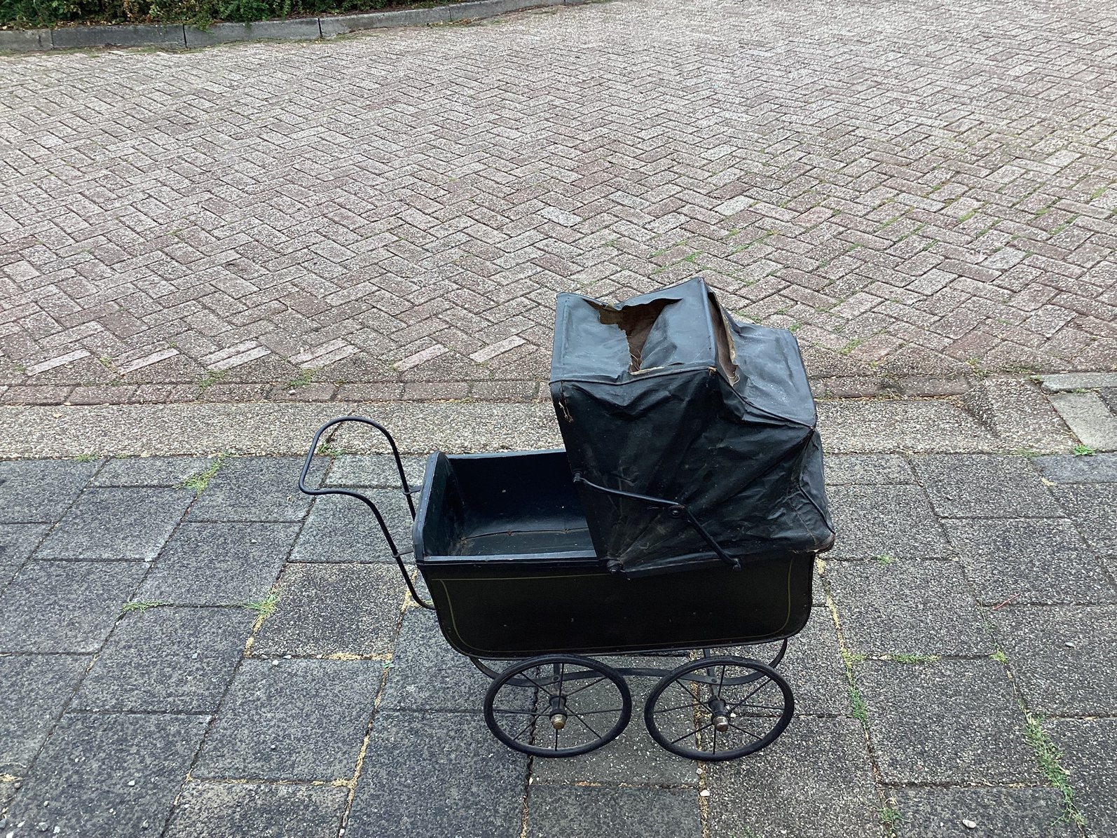 Antieke poppenwagen, Antiek en Kunst, Ophalen