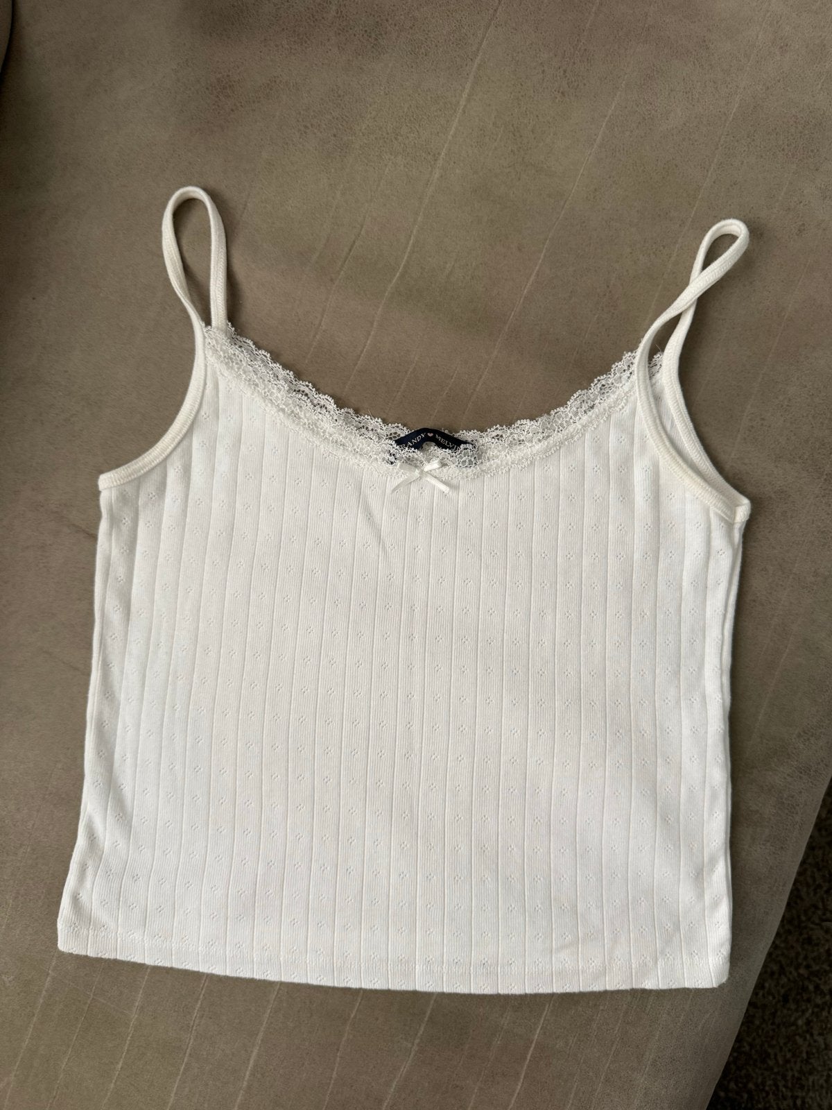 Brandy Melville wit kanten topje maat S, Wit, Ophalen of Verzenden, Zo goed als nieuw, Maat 36 (S)