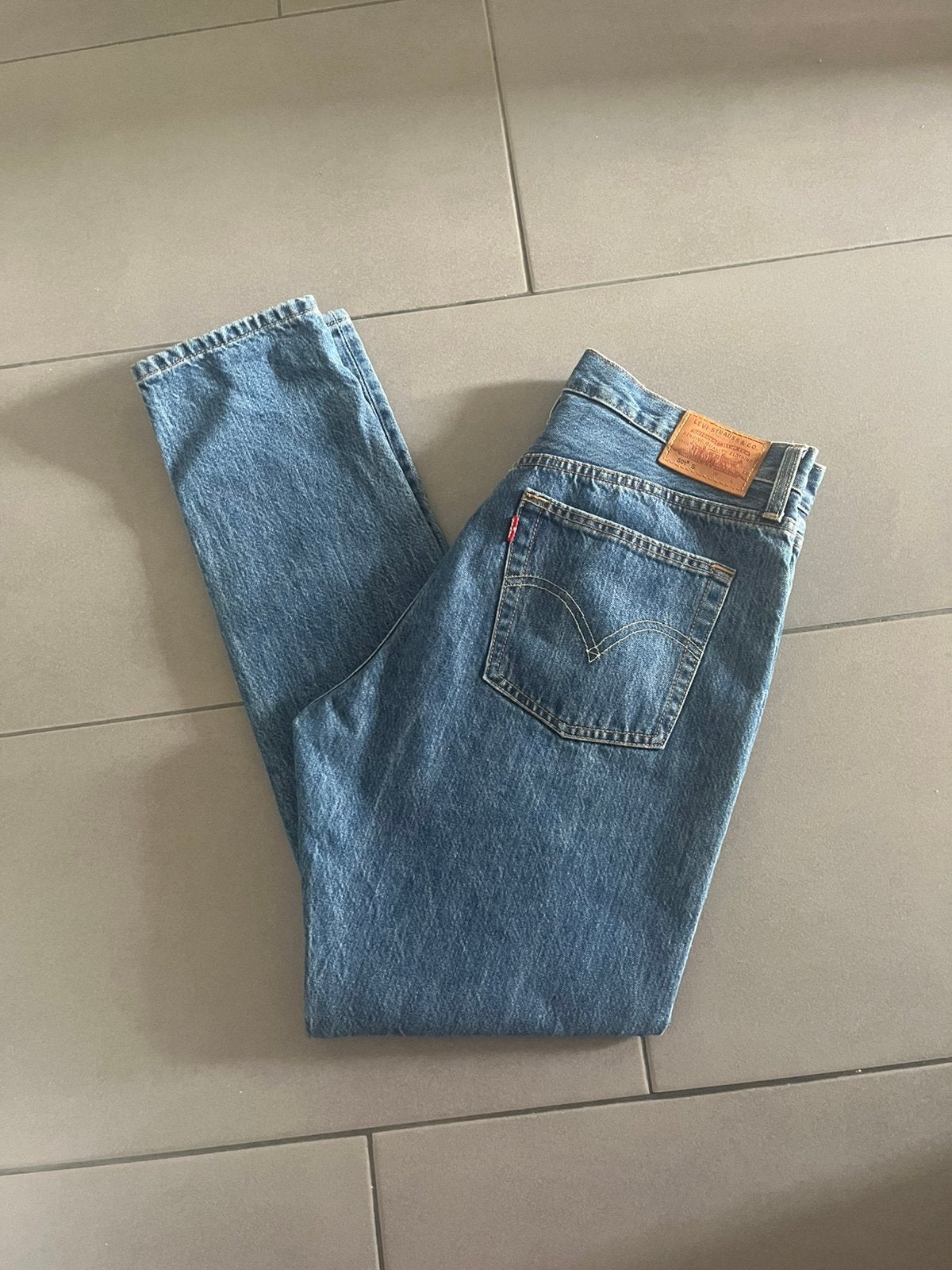 Levi’s 501 spijkerbroek, Ophalen of Verzenden, Zo goed als nieuw, Blauw, W32 (confectie 46) of kleiner