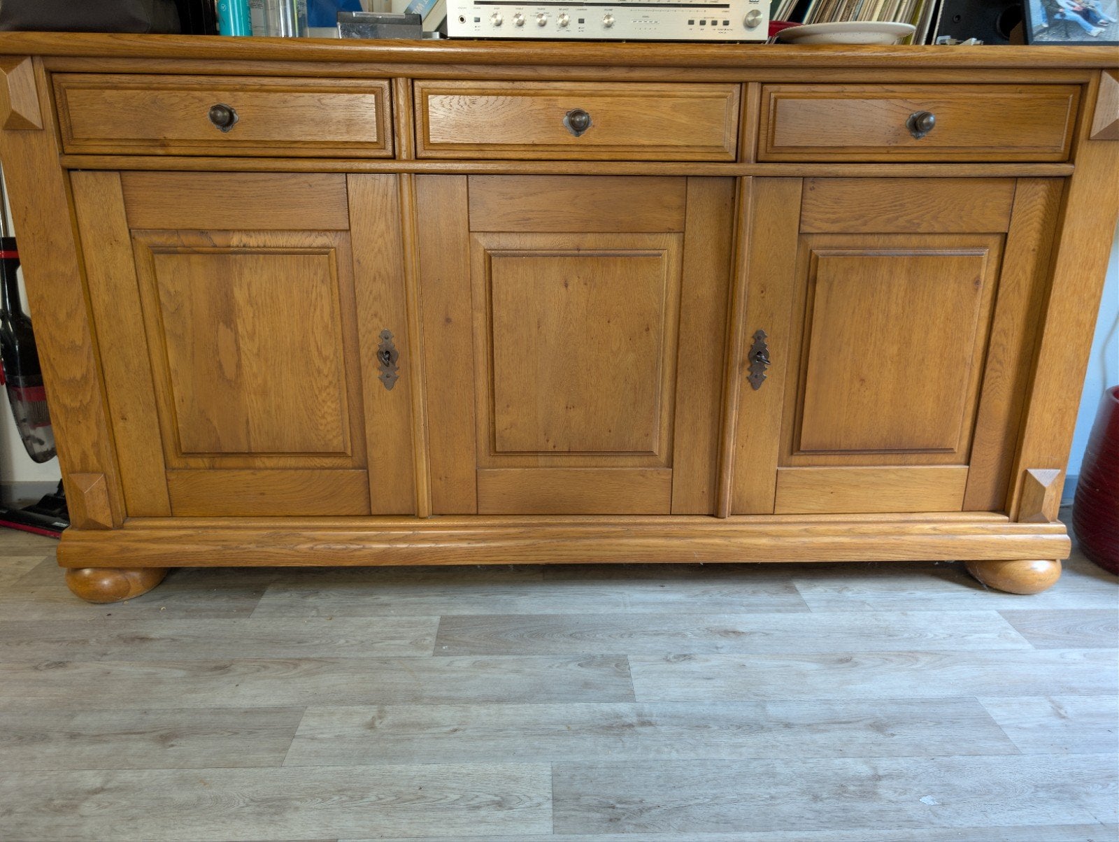 Massief eiken dressoir met 3 lades en 3 deuren, Ophalen