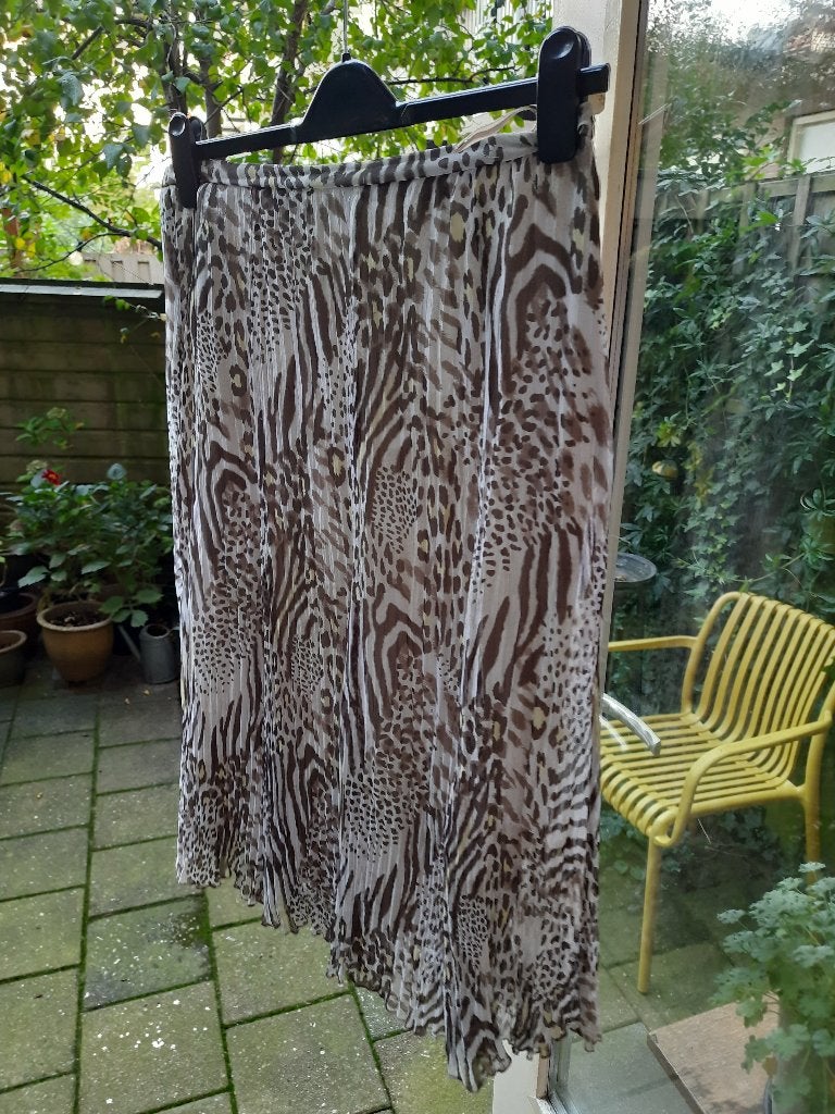 Gerry Weber rok maat 42 dierenprint, Kleding | Dames, Bruin, Maat 42/44 (L), Ophalen of Verzenden, Gedragen