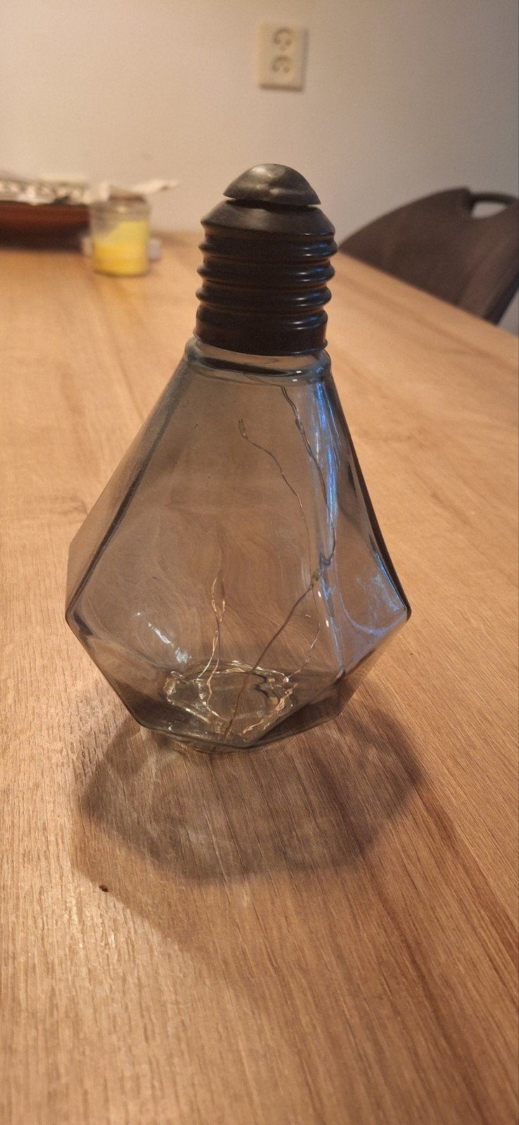 Decoratieve LED-lamp met diamantvormig glas, Ophalen of Verzenden, Zo goed als nieuw