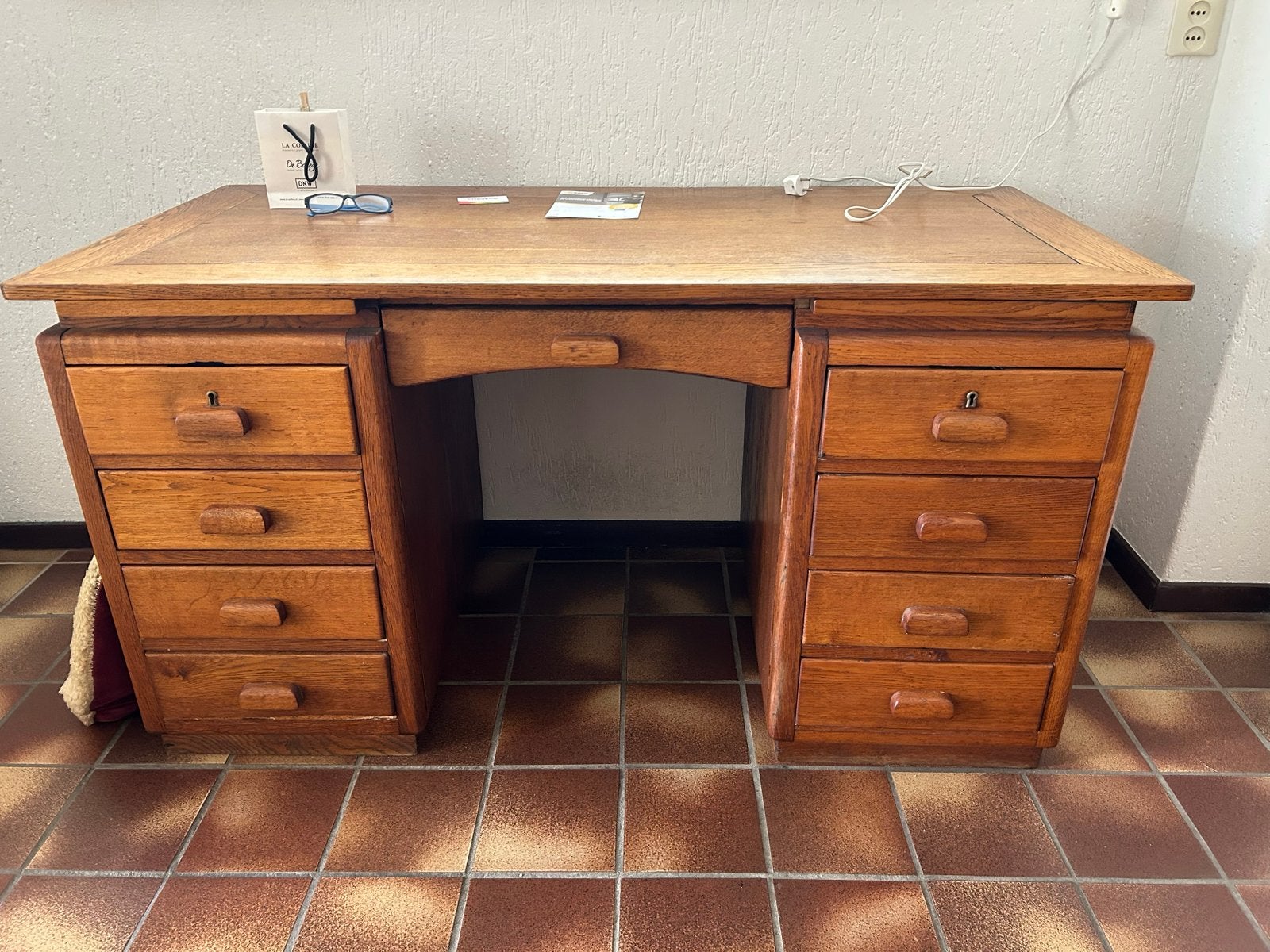 Robuust Antiek Bureau met Lades - massief eiken, Ophalen, Gebruikt, Antiek, Bruin
