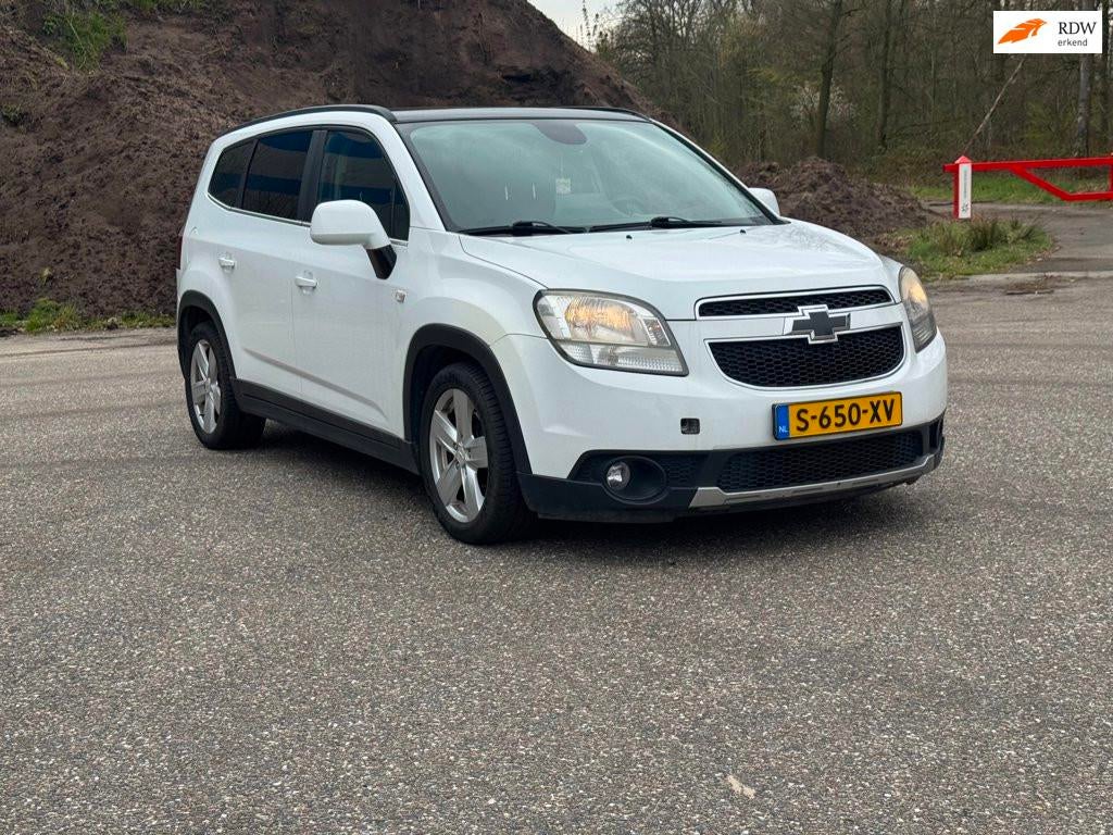 Chevrolet Orlando 2.0D LTZ+, Gebruikt, Zwart, 4 cilinders, 7 stoelen