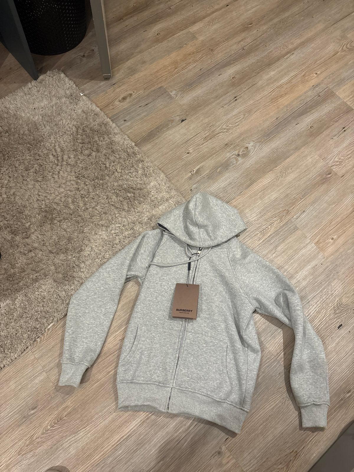 Burberry hoodie met rits - Nieuw met kaartjes, Kleding | Heren, Ophalen of Verzenden, Nieuw, Maat 46 (S) of kleiner, Grijs