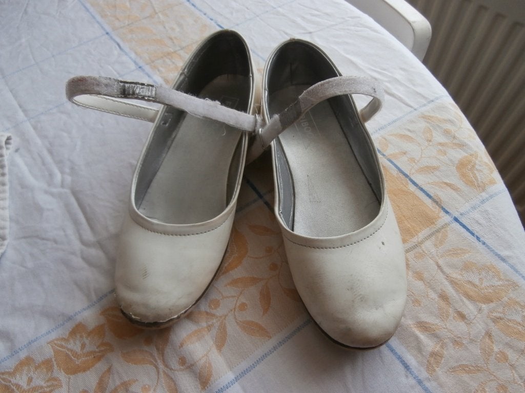 Schoenen wit Friboo 32 dansschoenen met hak meisje bloem, Gebruikt, Meisje, Ophalen of Verzenden, Schoenen