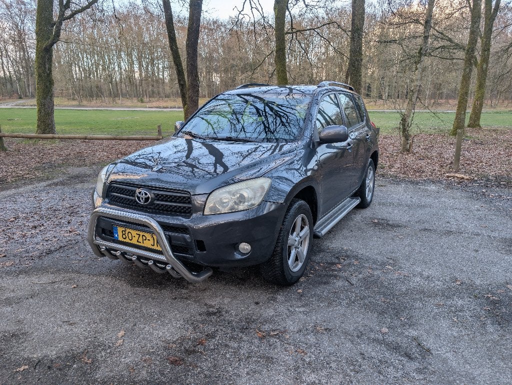 Toyota Rav4 2.0L  2008 trekhaak - Nieuw APK en BEURT, Auto's, 1440 kg, 4 cilinders, 2000 kg, Origineel Nederlands